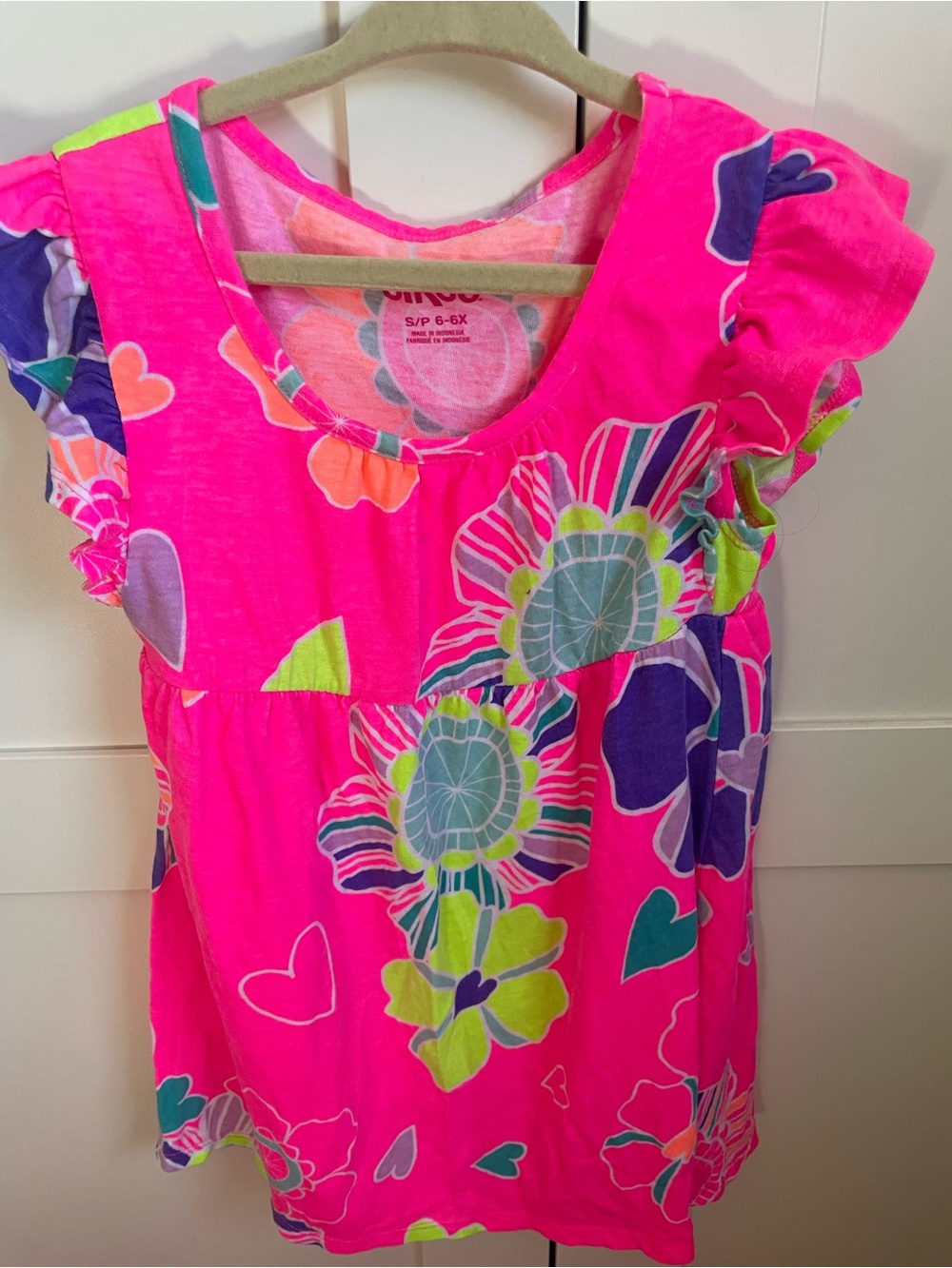 Short sleeve girls hot pink shirt 6/6x